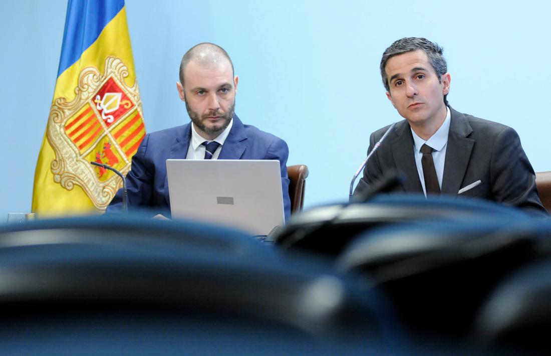Jordi Casadevall i Antoni Rodríguez en la compareixença d’ahir.