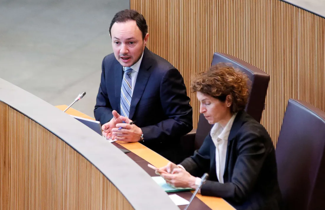 El titular d’Afers Socials, Justícia i Interior, Xavier Espot, en una de les seves intervencions ahir en una sessió de control.