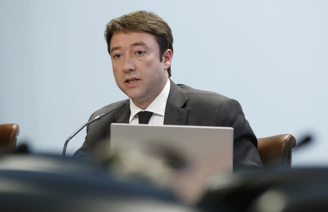 El director general del departament de Tributs i Fronteres, Albert Hinojosa, en la compareixença d’ahir.