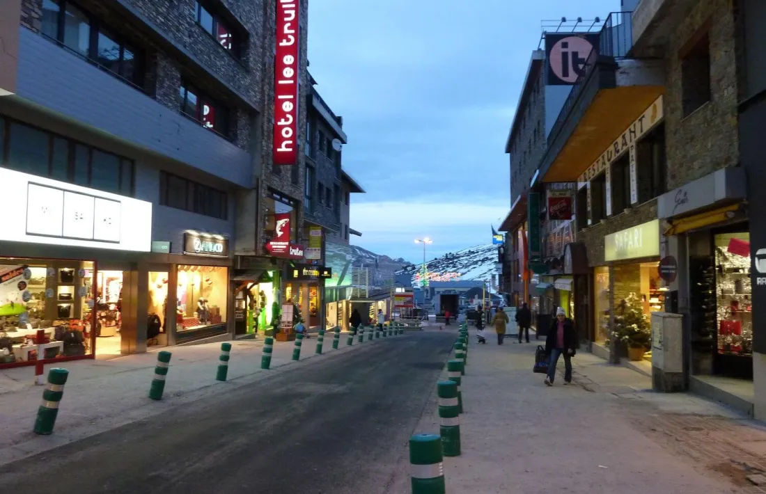 Un carrer del Pas de la Casa.