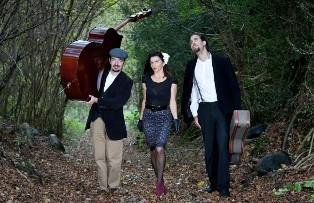 Landry Riba, Carina Ventura i Hèctor Péwrez són Love It.