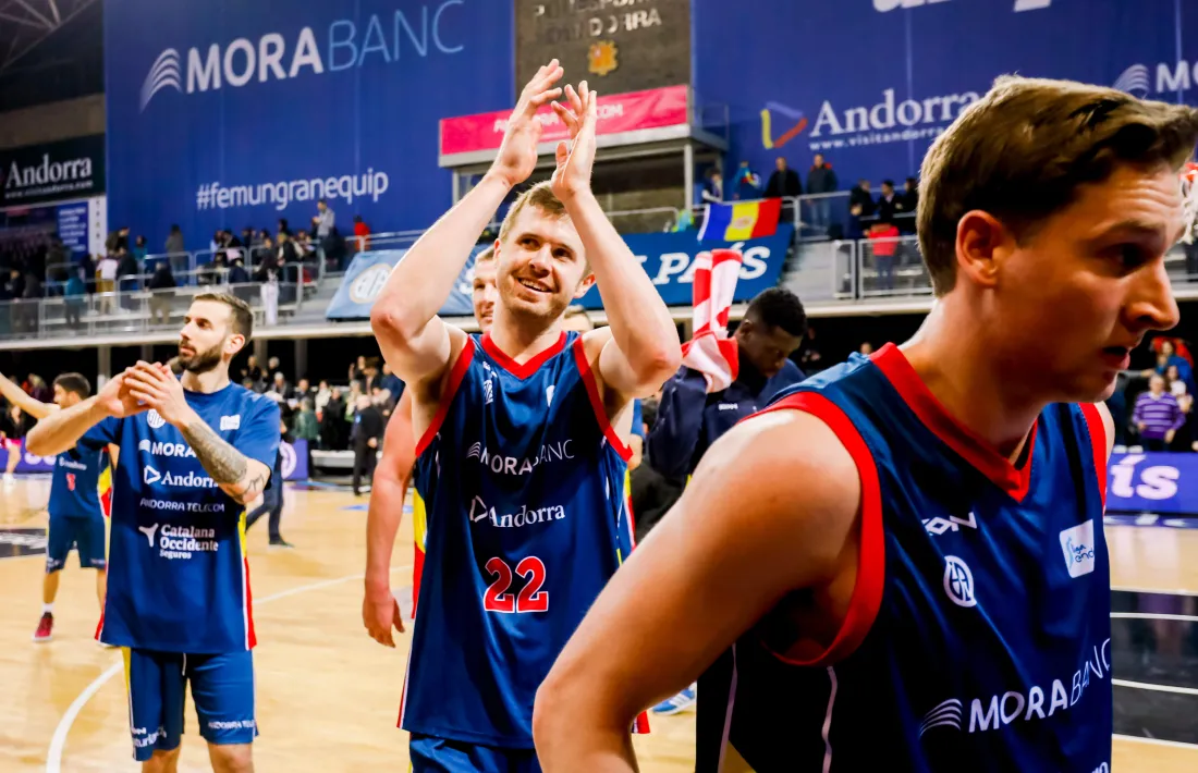 Sisens, a nou partits per acabar