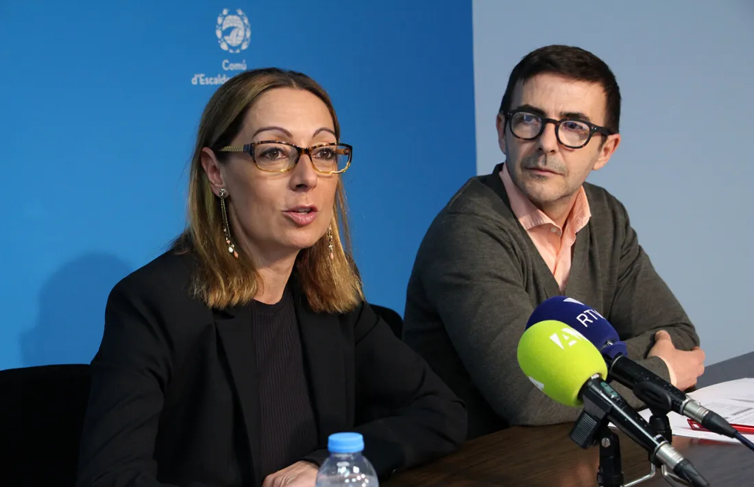 La consellera Sandra Tomàs i el gerent de Vivand, Paco Delgado.