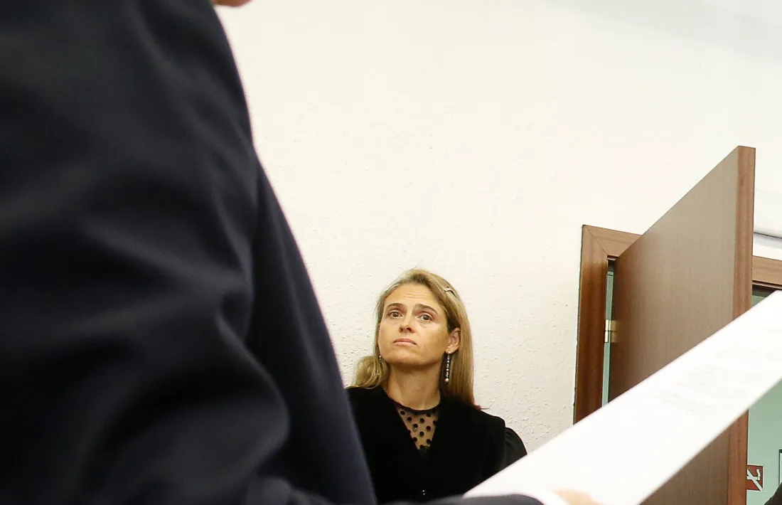 Casadevall va negar que Belllocq hagi fet cap comunicació verbal sobre el col·lapse. 