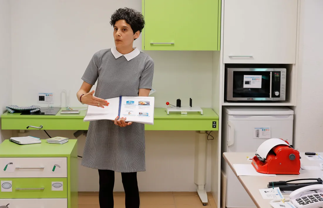 Espot va presentar ahir el pis mostra de productes de suport per a persones en situació de discapacitat.