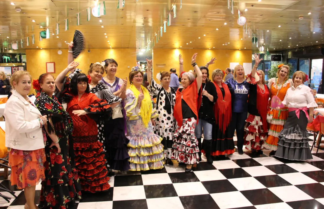 La celebració de la festa al vestíbul del Centre de congressos.