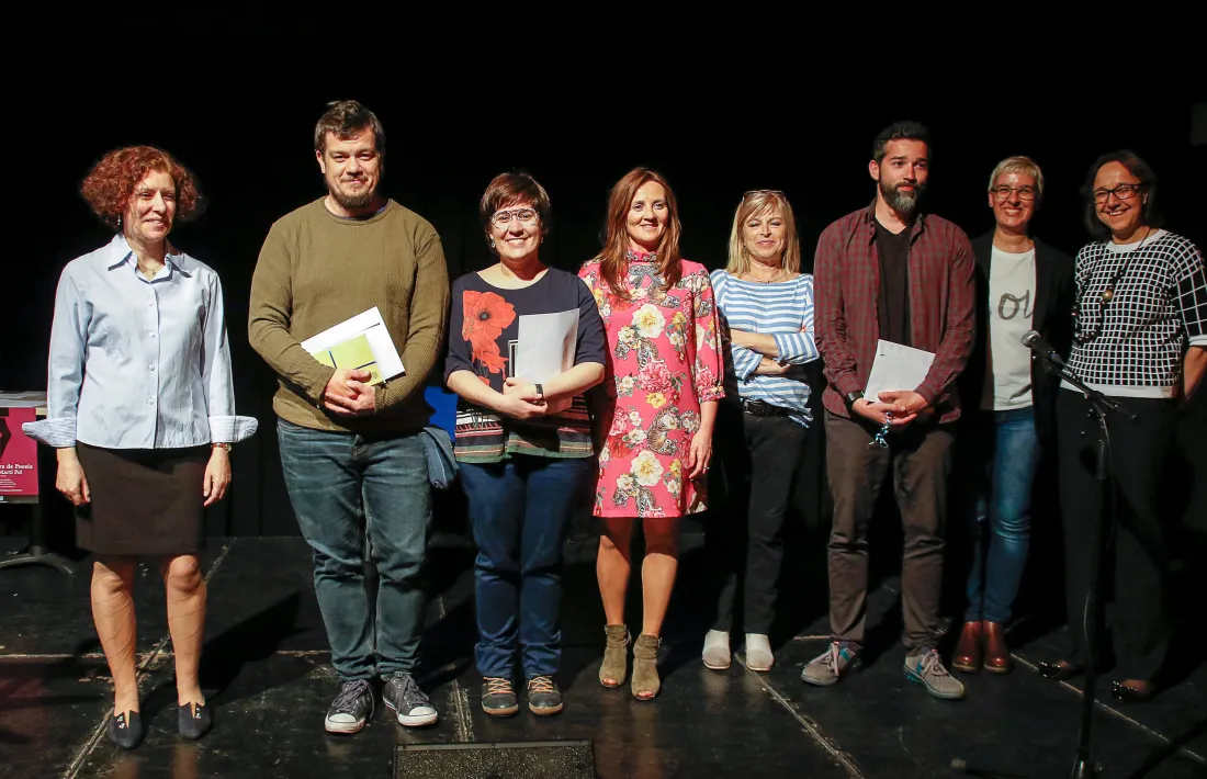Ruiz Feijóo s’endú el Martí i Pol; accèssits per a Alguacil i GenerosoRuiz Feijóo, segon per l’esquerra; la tercera és Generoso; Alguacil, el tercer per la dreta.