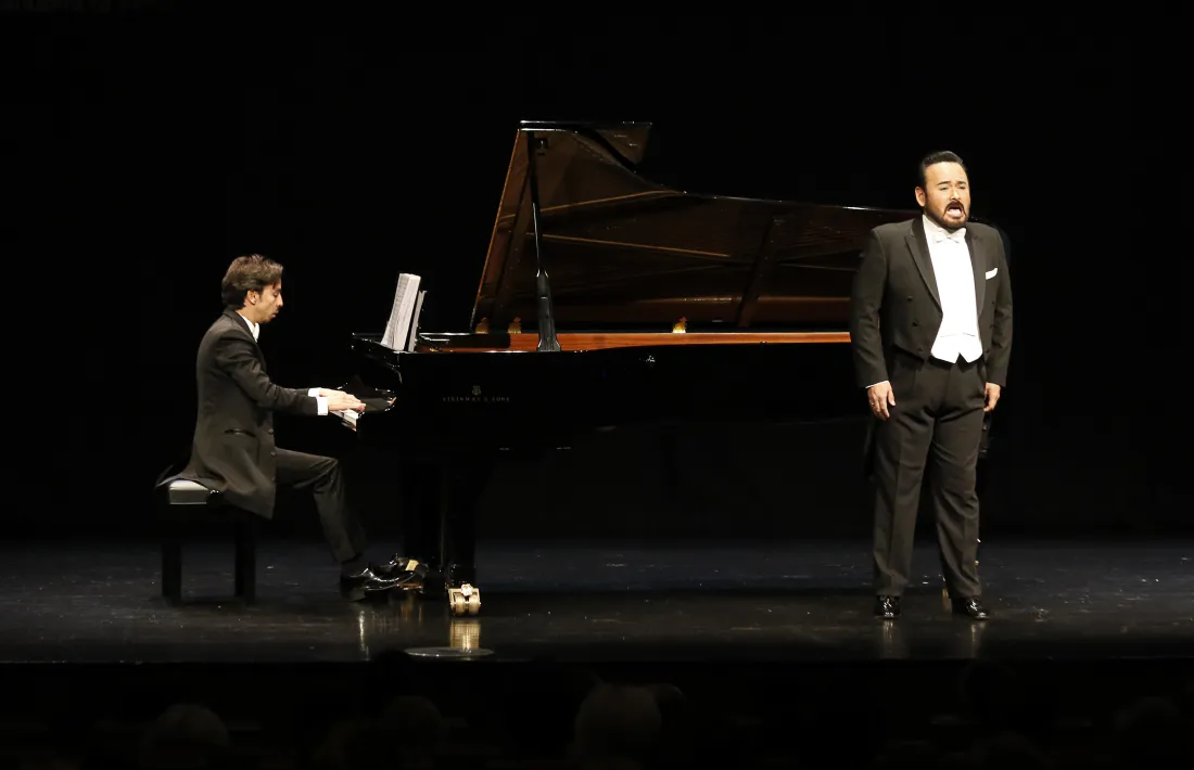 El pianista Ángel Rodríguez i el tenor Javier Camarena, aquest vespre al centre de Congressos.