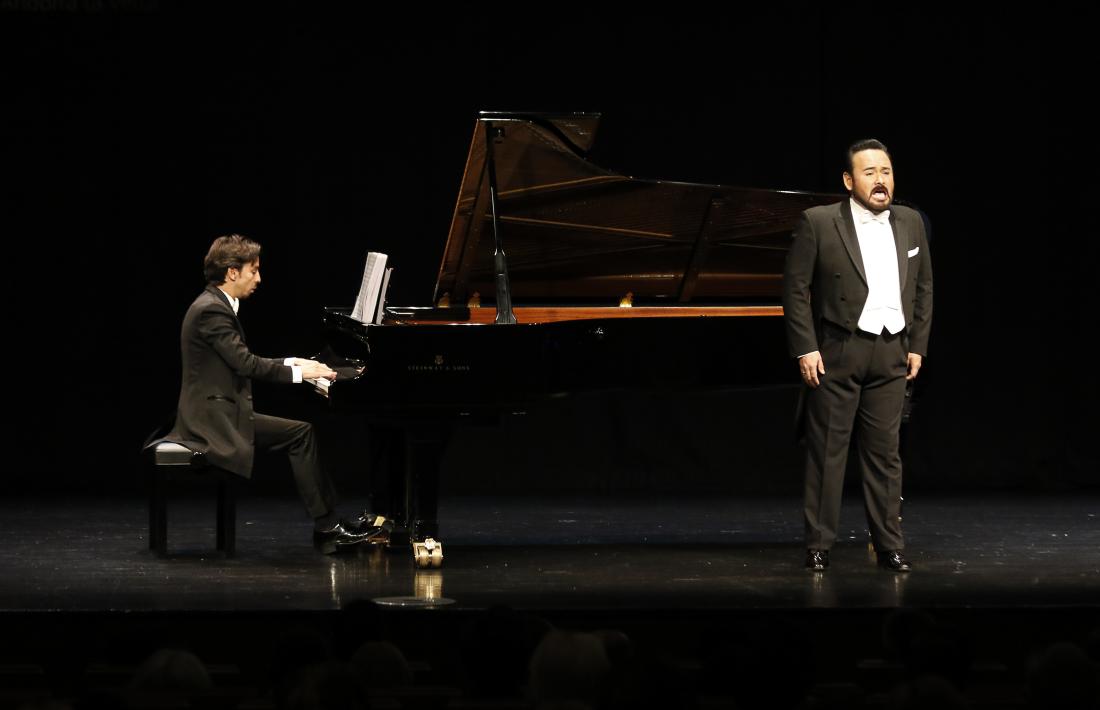 El pianista Ángel Rodríguez i el tenor Javier Camarena, aquest vespre al centre de Congressos.