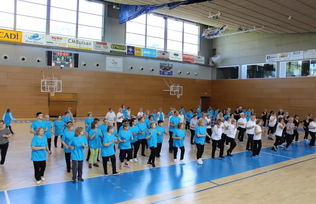 Els padrins van protagonitzar un seguit d’exhibicions de gimnàstica.