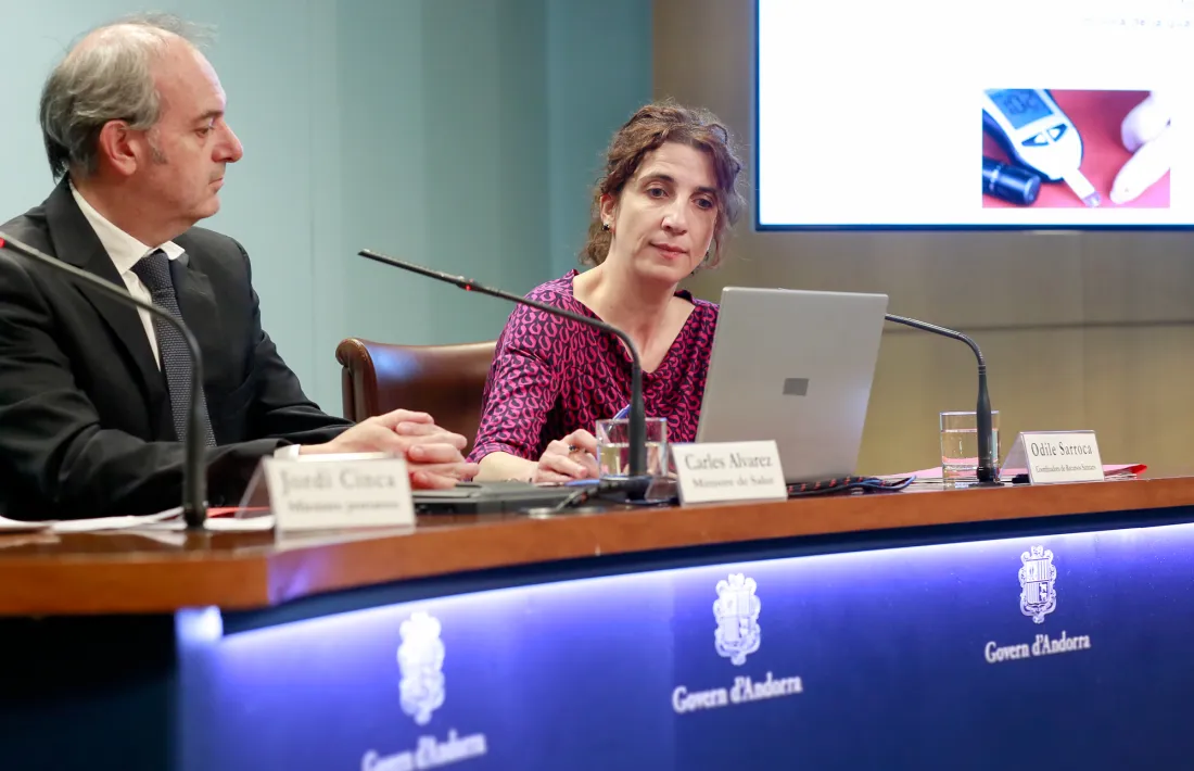 Carles Álvarez i Odile Sarroca van explicar ahir el que comporta el nou sistema.