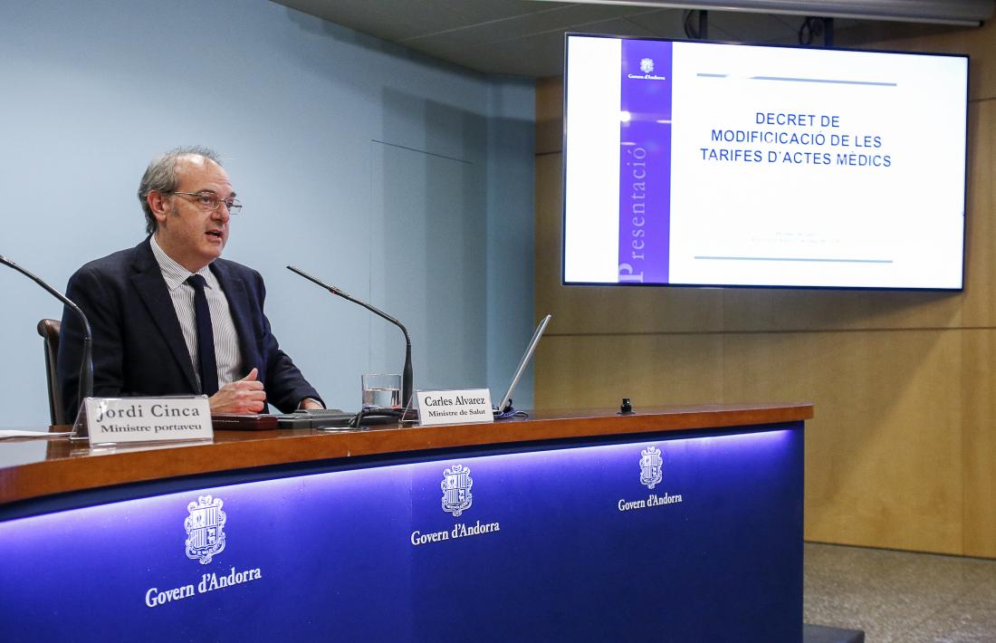 El ministre de Salut, Carles Álvarez, va presentar ahir la modificació del decret de les tarifes de visites mèdiques.