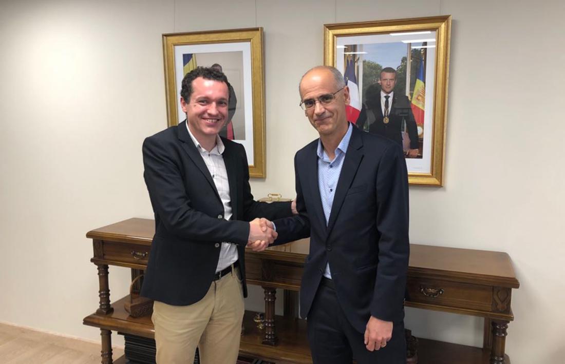Òscar Ordeig, diputat del PSC i portaveu de Compromís x la Seu, amb el cap de Govern, Antoni Martí.