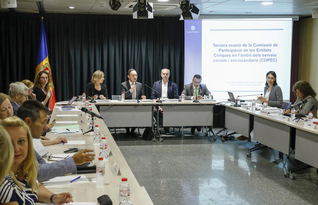 Tercera reunió de la Comissió de Participació d’Entitats Cíviques, ahir a la tarda.