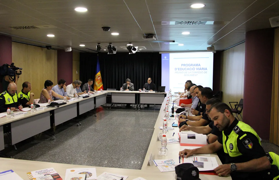 Participants a la reunió del Programa d’Educació Viària, ahir. 