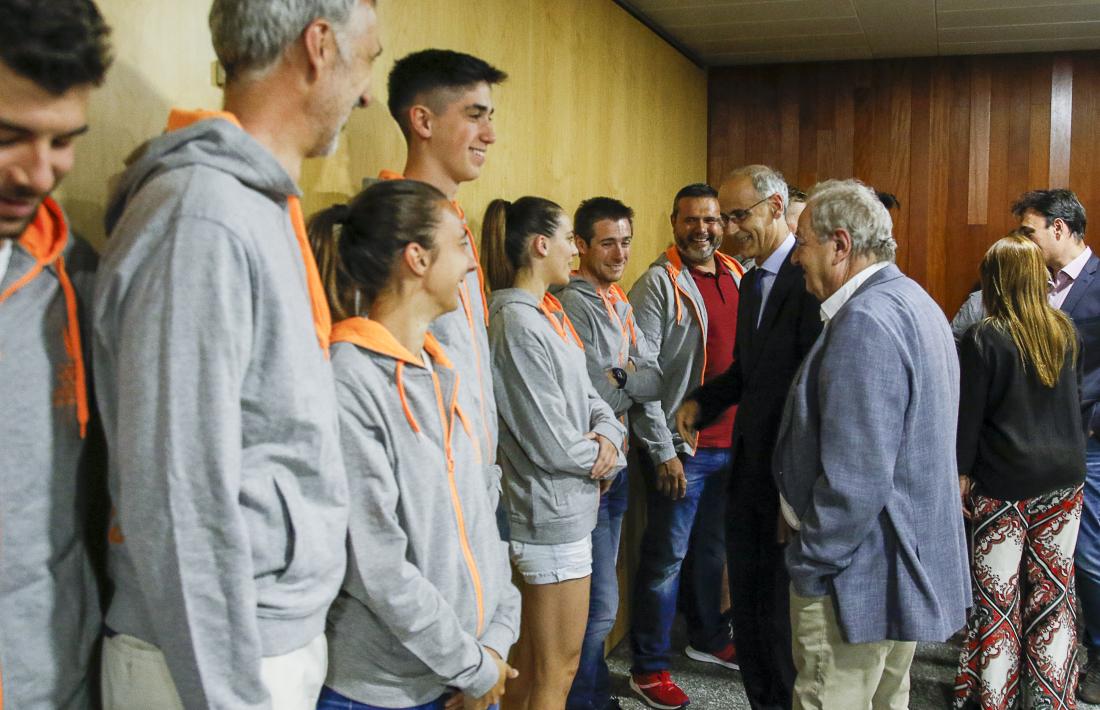 El cap de Govern i la ministra de Cultura, Joventut i Esports van voler desitjar sort als esportistes que seran als Jocs de Tarragona.