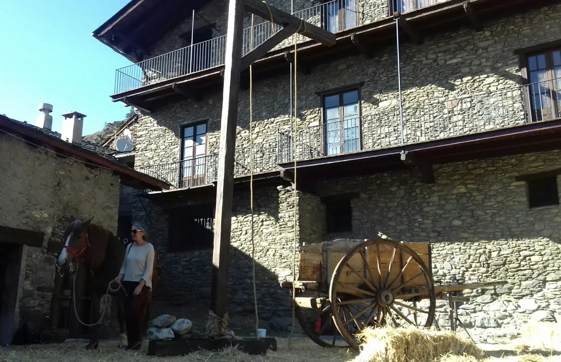 La forca erigia al pati de casa Rosell per al 'teaser' de 'Brujas', rodat fa quinze dies.