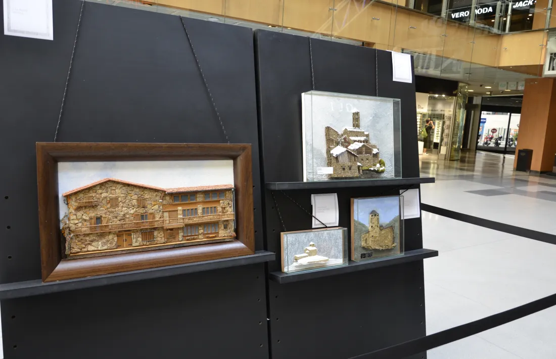 Les maquetes de Francesc Barberà es poden veure a la planta baixa d’Illa Carlemany fins a aquest dijous, 12 de juliol.