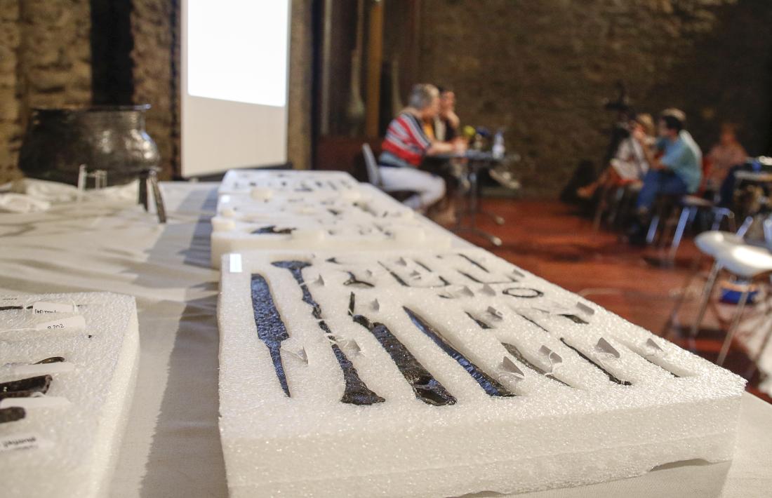 Les peces de metall restaurades corresponen a activitats domèstiques, artesanals, bèl·liques, de mobiliari i construcció.