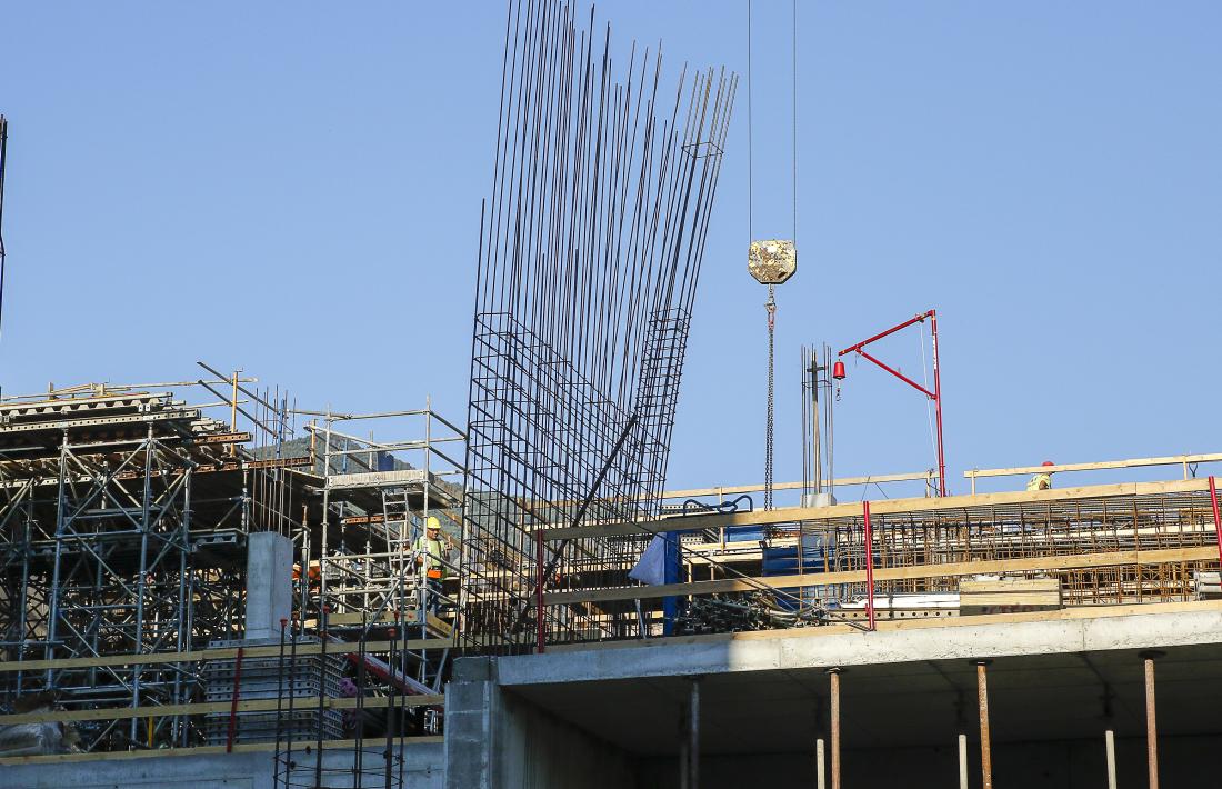 Un edifici en construcció a la parròquia d’Andorra la Vella.
