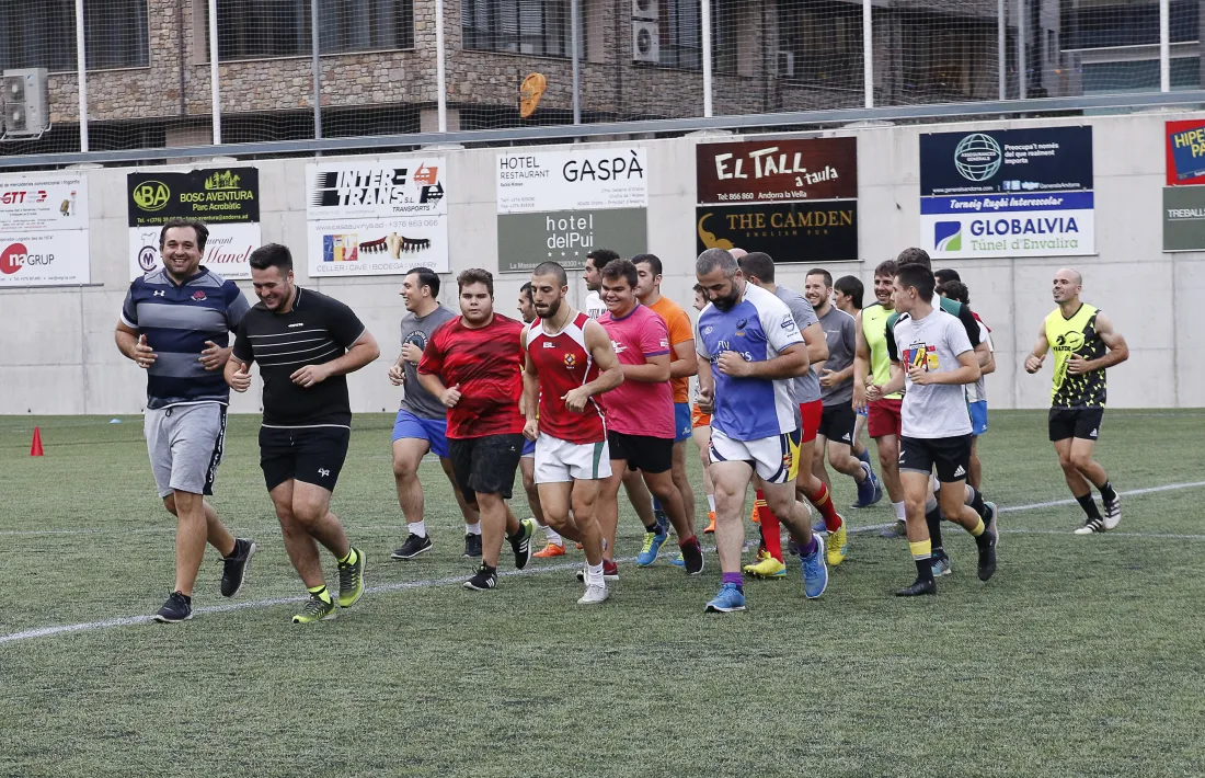 Un moment del primer entrenament del VPC a l'Estadi Nacional.