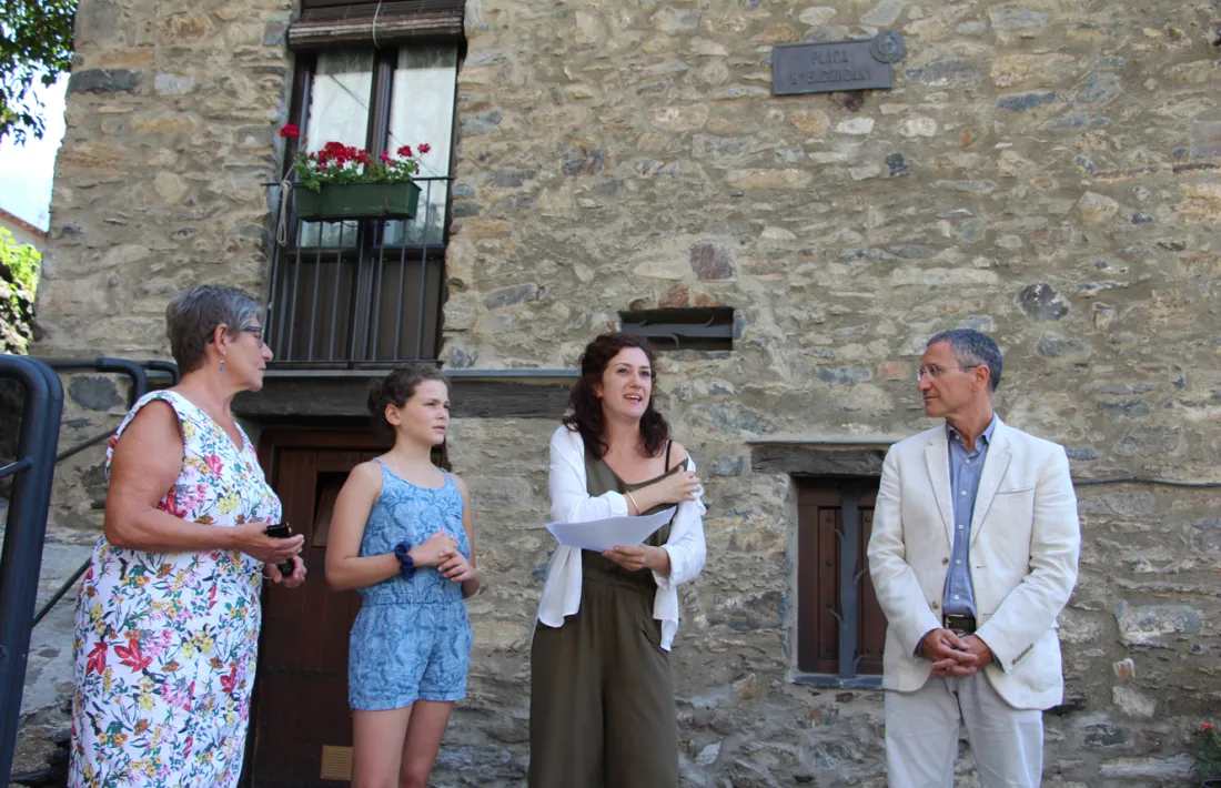 Un moment de la presentació de l’espectacle a la plaça d’Engordany.