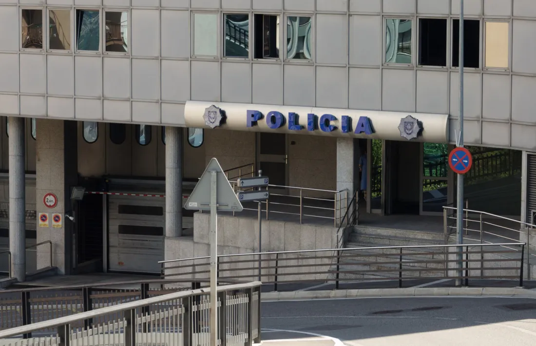 L'edifici de la policia.