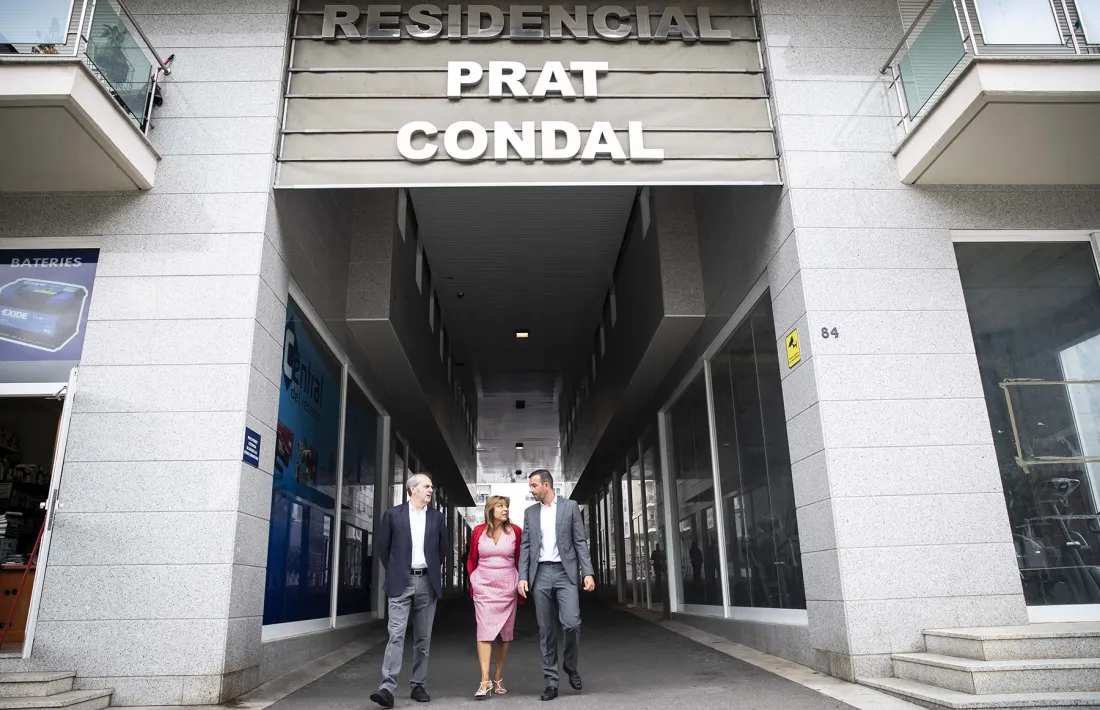 Álvarez, Marsol i Torres a a la zona on s'emplaçarà el nou CAP de Santa Coloma.