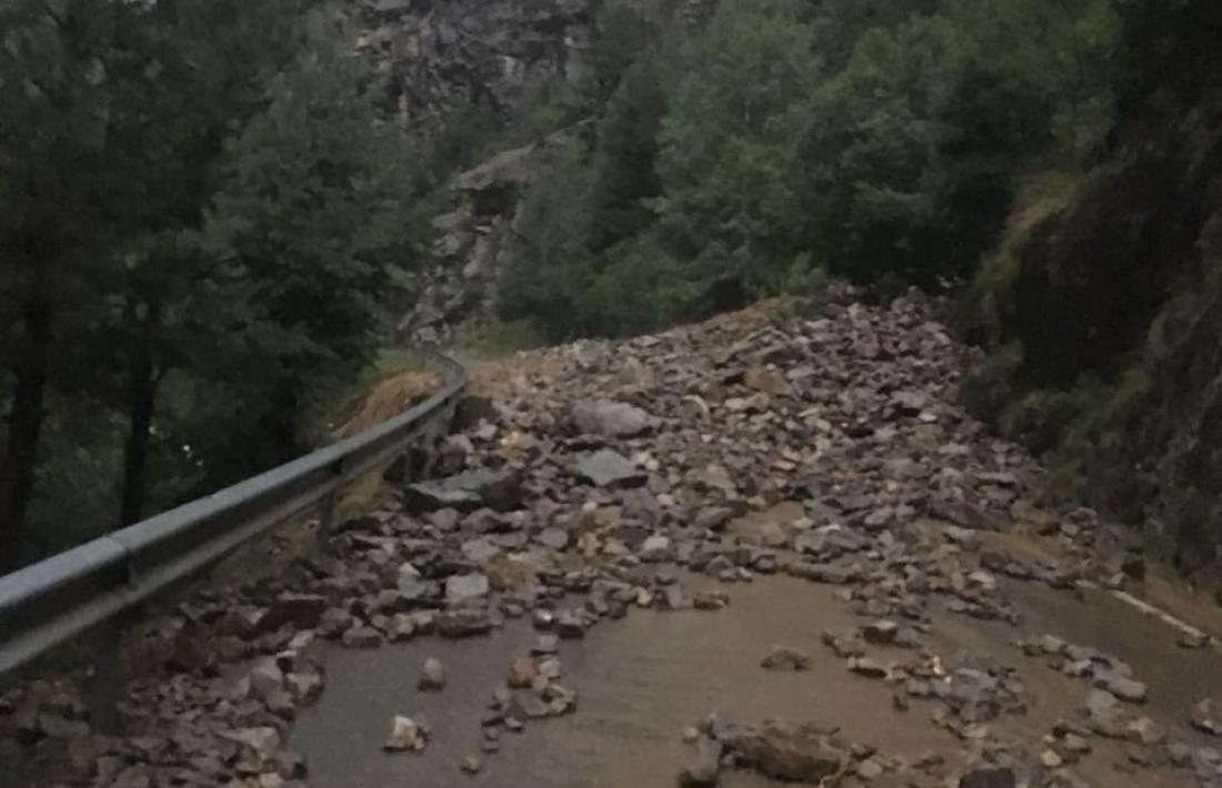 La carretera CG6 d'accés a Os de Civís ha estta reoberta a dos quarts de vuit del matí.