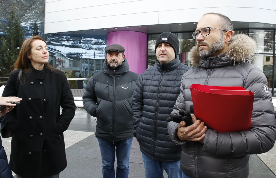 Els consellers de l’oposició al Comú d’Encamp.