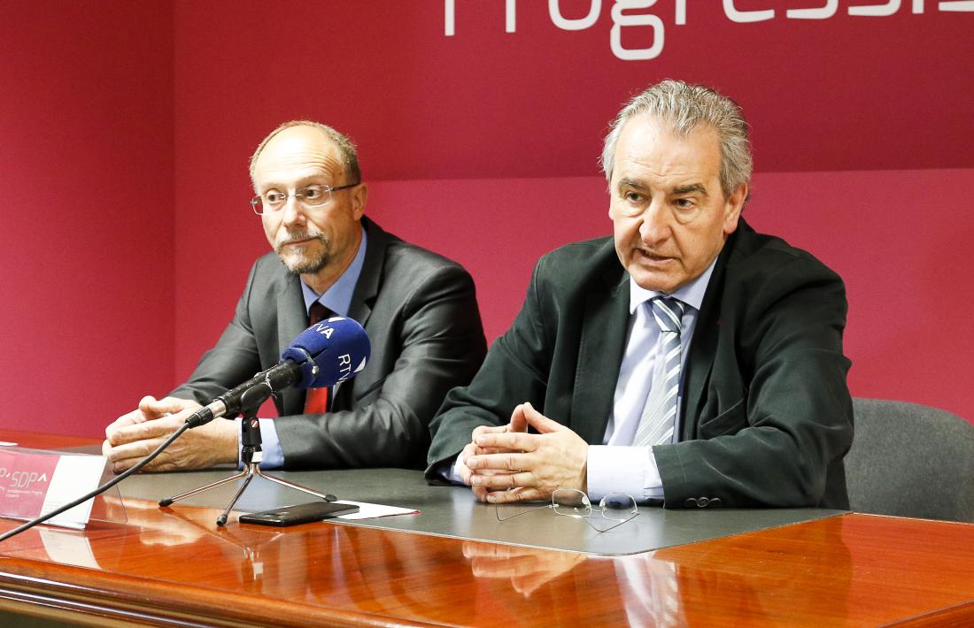 El conseller general d’SDP, Víctor Naudi, i el president de la formació, Jaume Bartumeu, en una compareixença anterior.