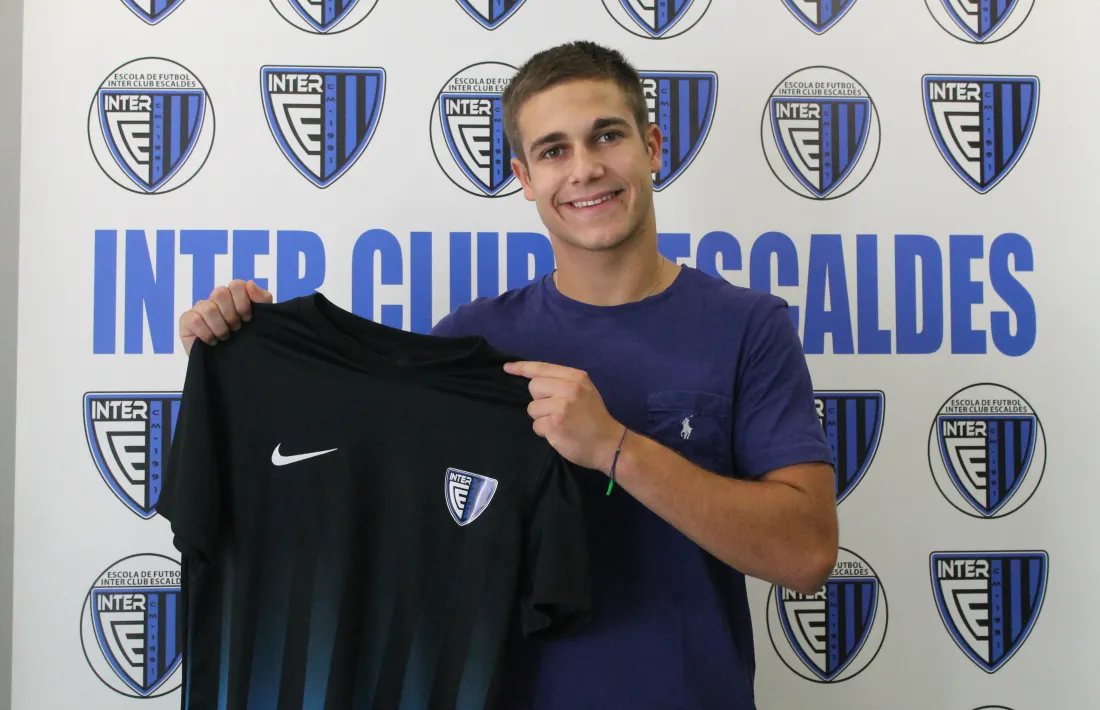 L’Inter fa oficial el fitxatge  del jove extrem Arturo Riestra