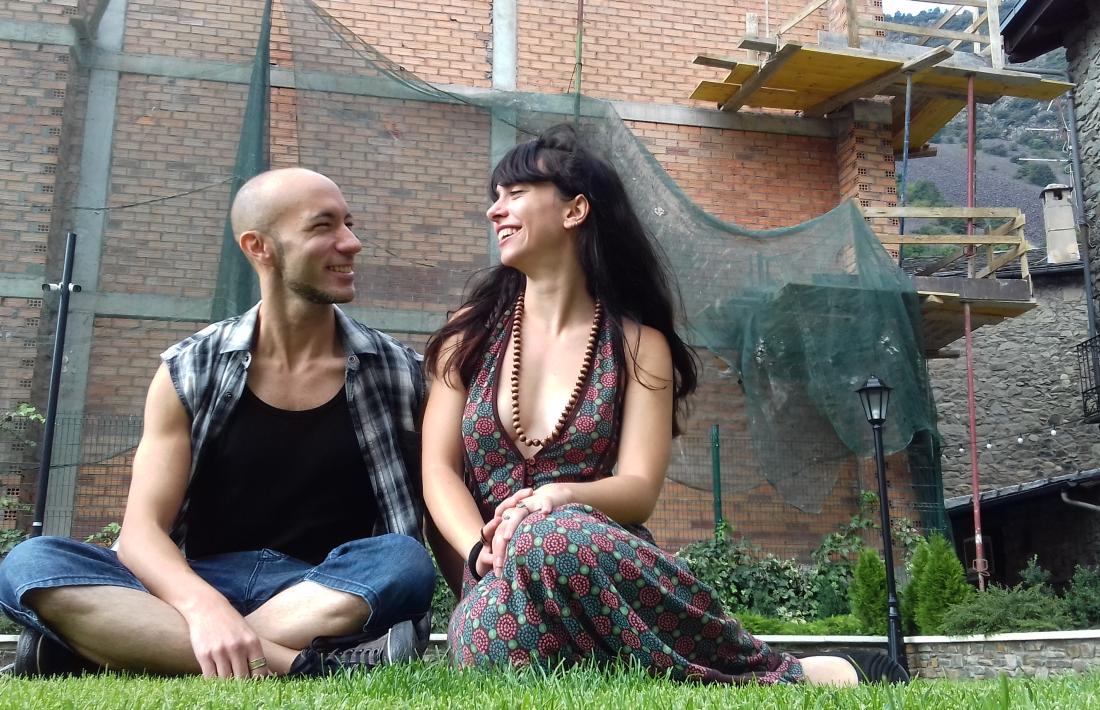 Alfons Casal i Claudia Riera, director i protagonista de ‘The Bride’ i ‘Desperta’, ahir als jardins de Casa de la Vall.