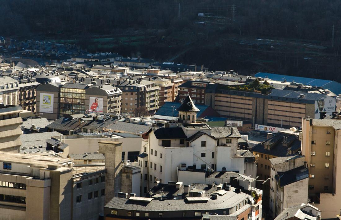 El nombre d’assalariats en les activitats immobiliàries i els serveis empresarials creix un 9,5%
