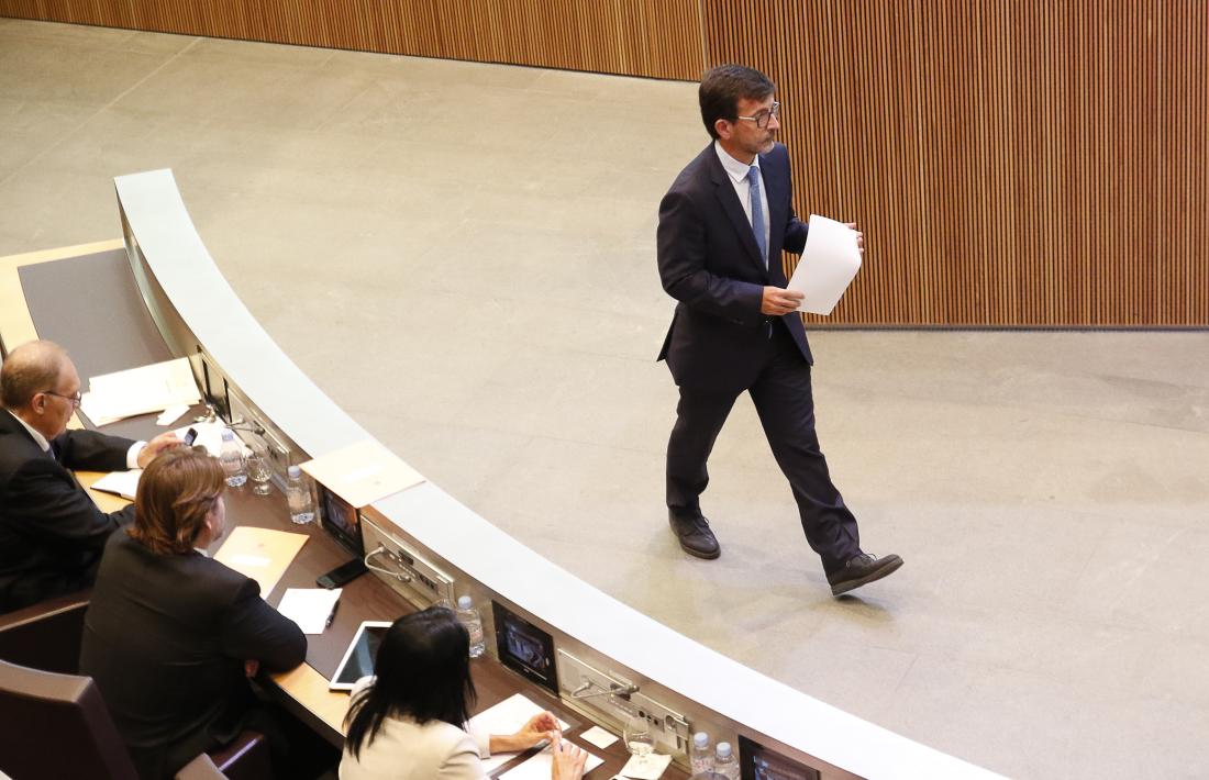 El ministre de Finances, Jordi Cinca, va defensar un text que homologa amb la UE la protecció de titulars de dipòsits i inversions.