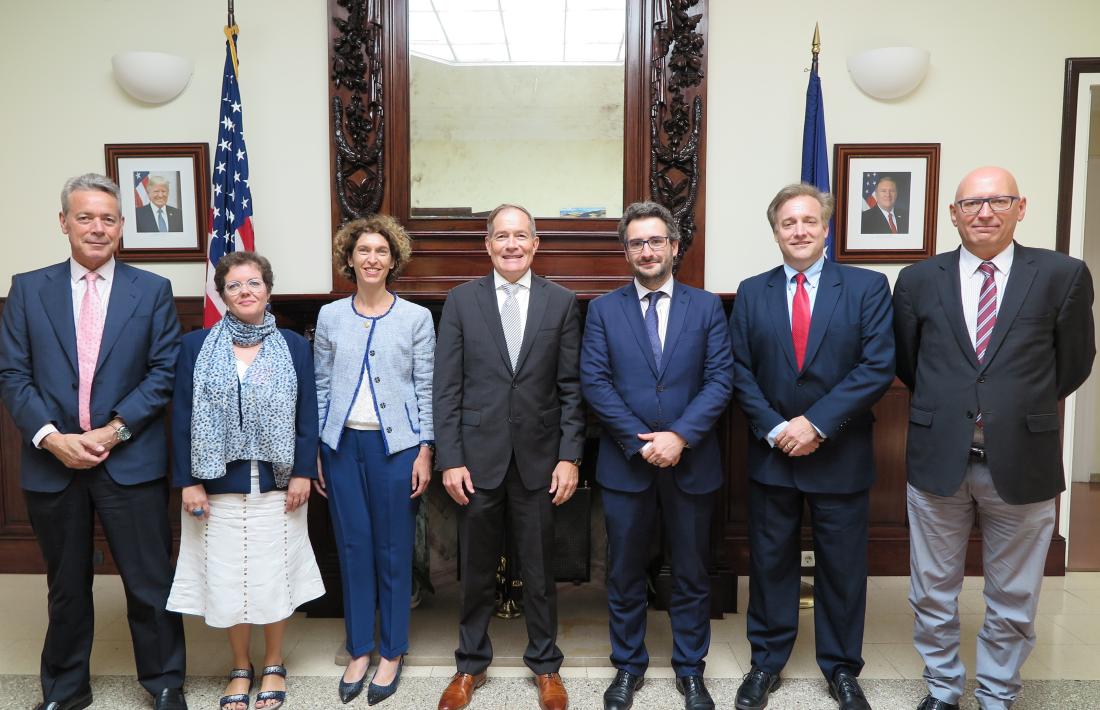 Assistents a la reunió del comitè bilateral Fulbright.