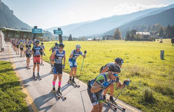 p._21_foto_careto_superior_costat_dret_irineu_esteve_fiemme_01_ell_es_el_de_mitjons_alts_rosa_dorsal_19