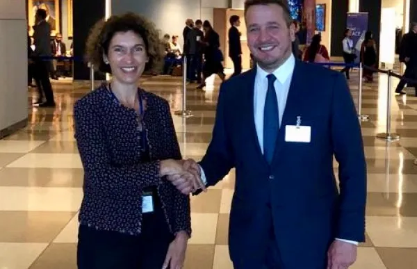 p._8_baix_reunio_andorra_islandia_govern