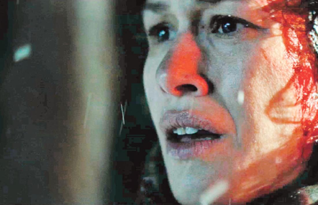 L’actriu catalana Aida Folch és Maria, la fugitiva que es passa els dotze minuts de ‘Le Blizzard’ buscant la filla perduda a la muntanya.