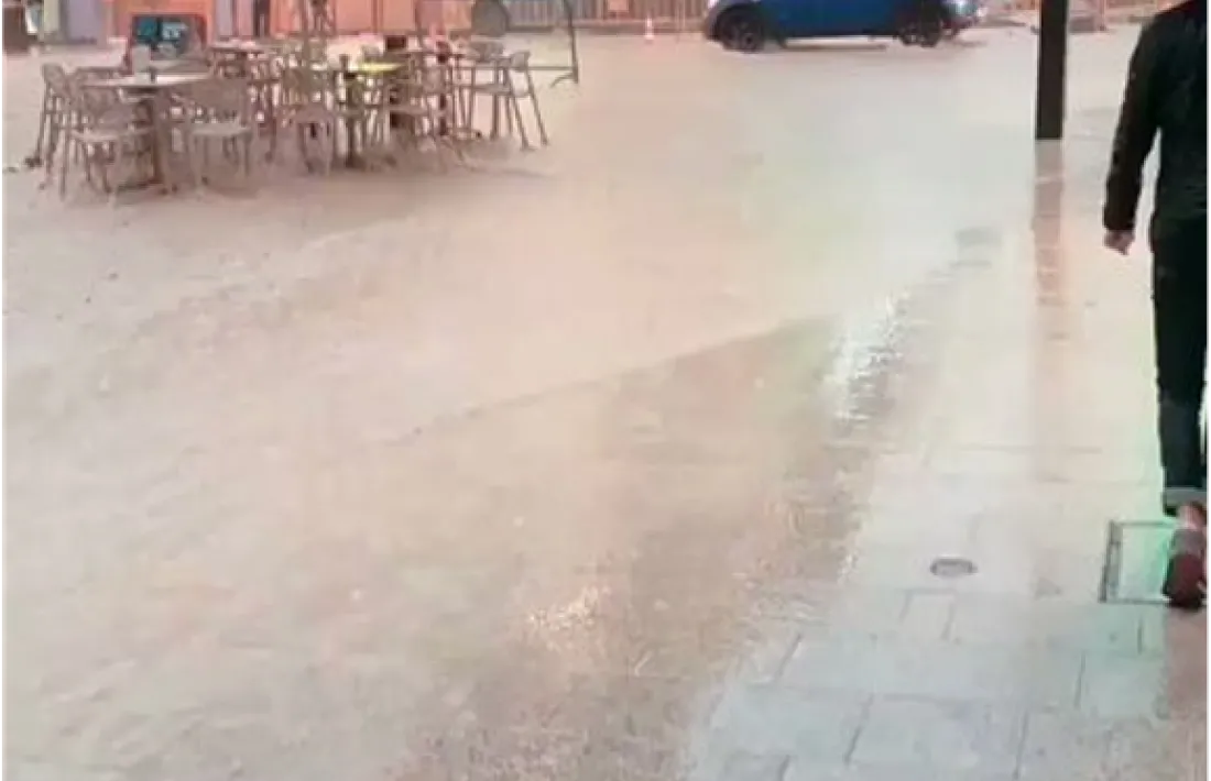 Estat de l’avinguda Meritxell el passat dissabte al vespre.