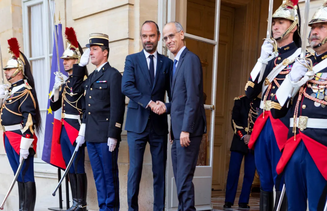 El primer ministre francès, Édouard Philippe, rep el cap de Govern, Antoni Martí, a l’Hotel Matignon, ahir.