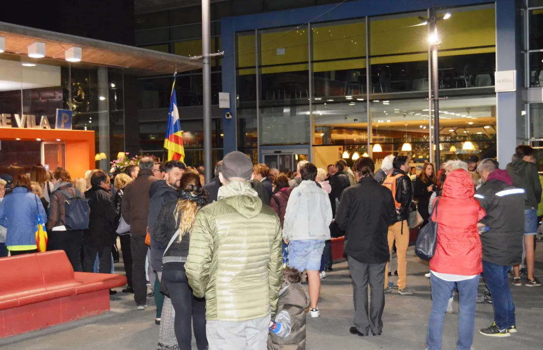’acte de commemoració a la Plaça del Poble va consistir en la lectura d’un manifest de l’ANC Andorra.
