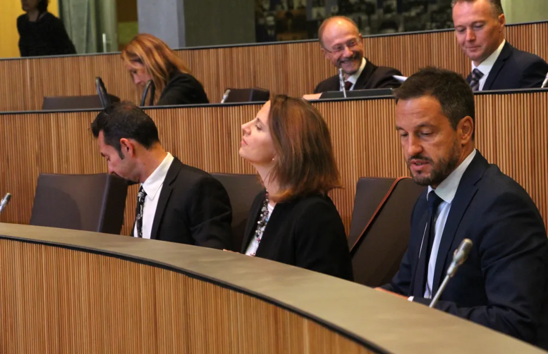 Els grups de l’oposició durant la sessió de control d’ahir.