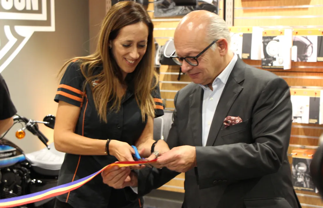 La inauguració del concessionari Harley-Davidson al país va tenir lloc ahir al vespre.