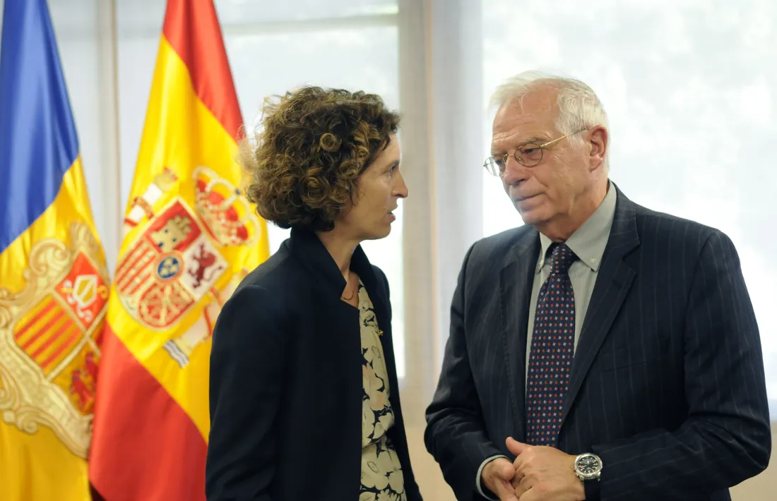 La ministra d’Afers Exteriors, Maria Ubach, amb el seu homòleg espanyol, Josep Borrell, després de la reunió de treball d’ahir.