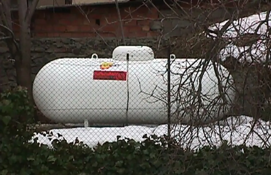 Un dipòsit d'hidrocarburs a Encamp.