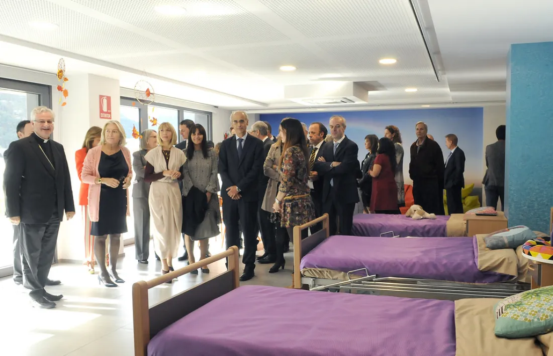 Un moment de la visita a les noves instal·lacions de la residència l’Albó de l’Escola Meritxell, ahir.