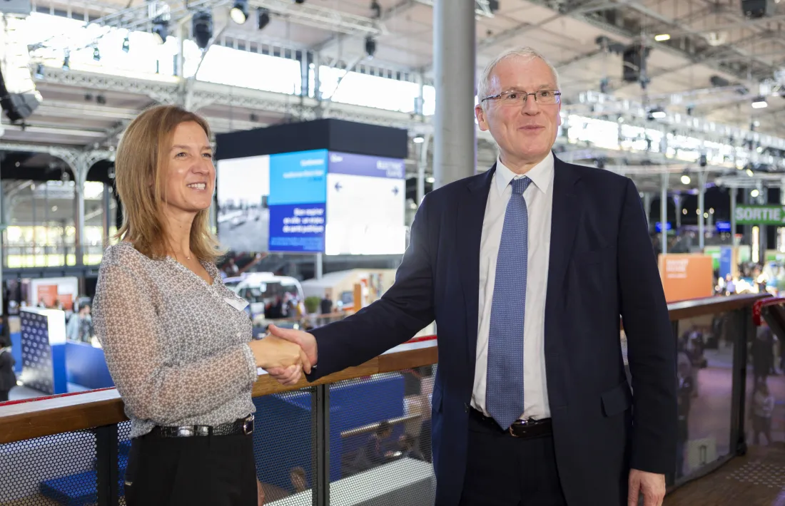 Sílvia Calvó amb Jean-Bernard Lévy a París.