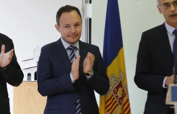 p._07_2_espot_-_jgr_0