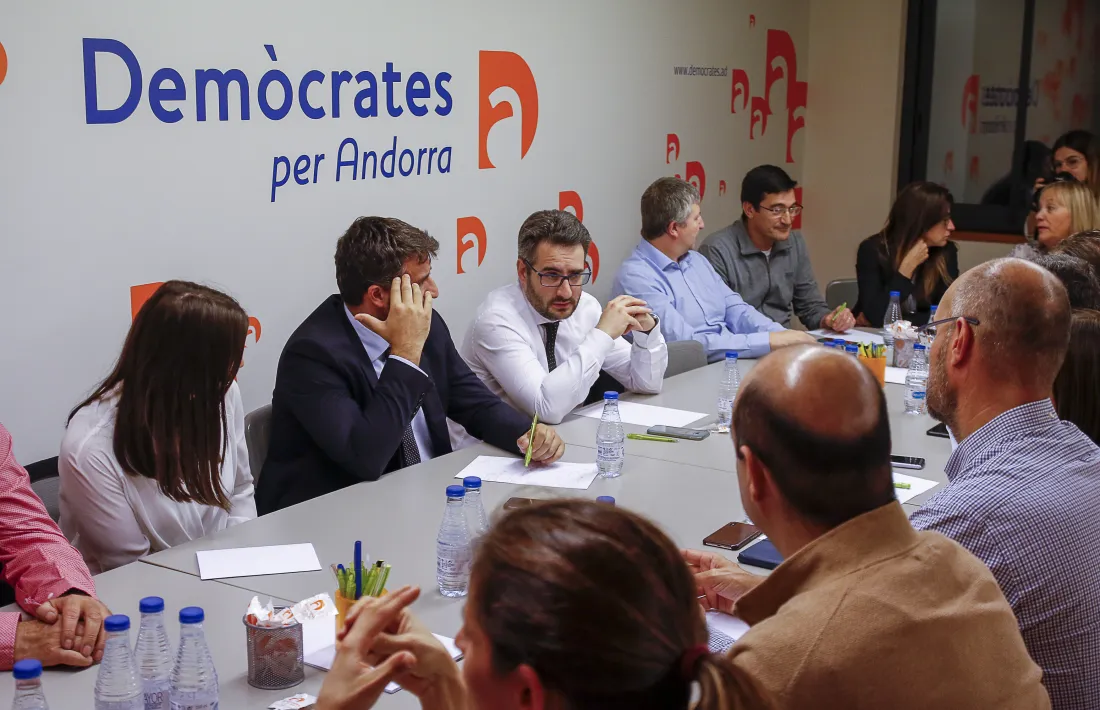Un moment de la reunió de l’executiva de Demòcrates per Andorra d’ahir al vespre.
